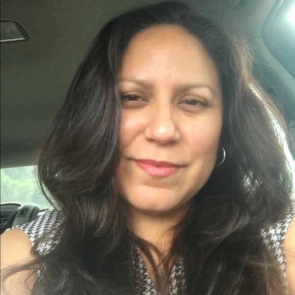 Meet your Posher, Melissa - Picture 2 of 6